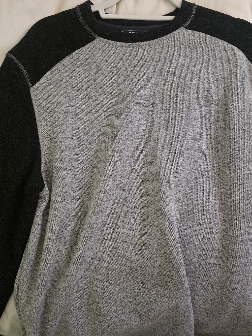 Izod Two-Tone Gray Crewneck Sweater